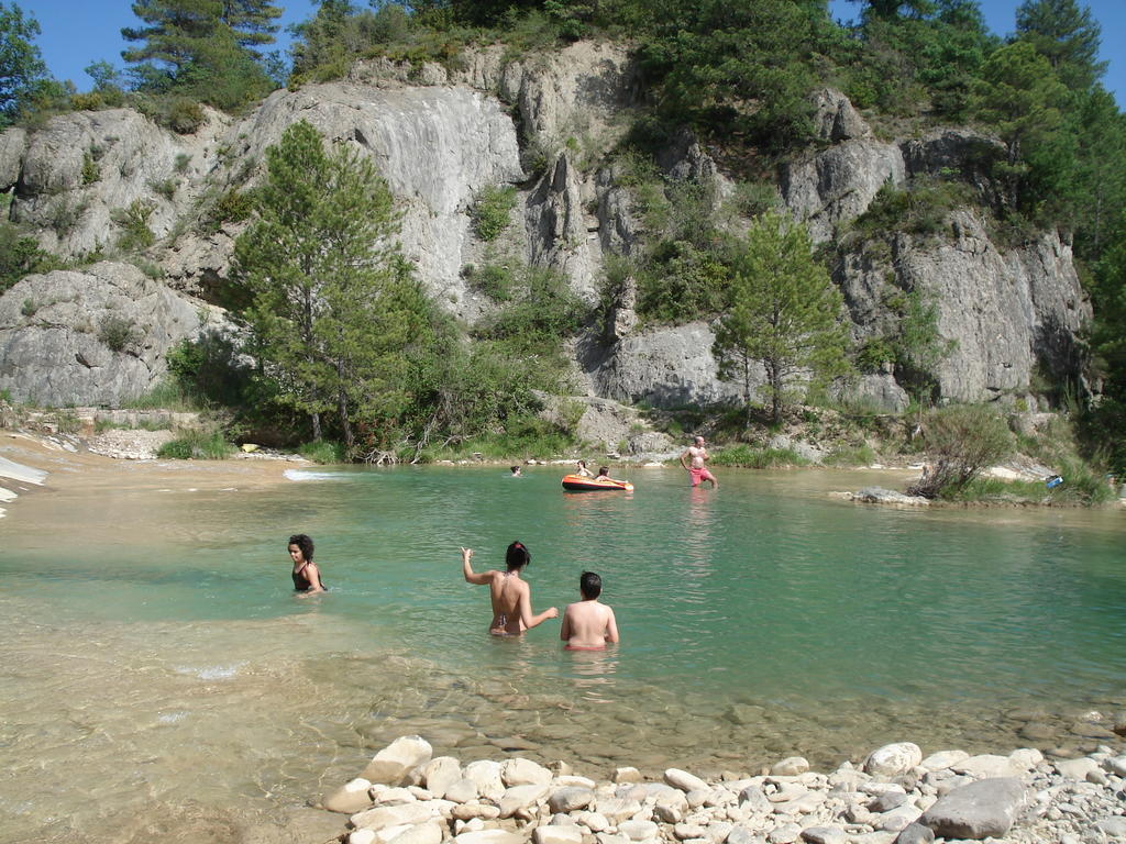 Camping Bungalows Armalygal Murillo de Gállego Kültér fotó